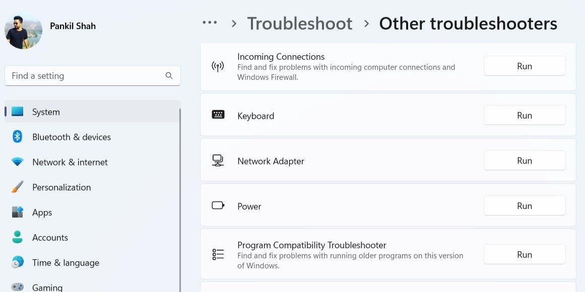 قم بتشغيل مستكشف أخطاء محول الشبكة ومصلحها على Windows 