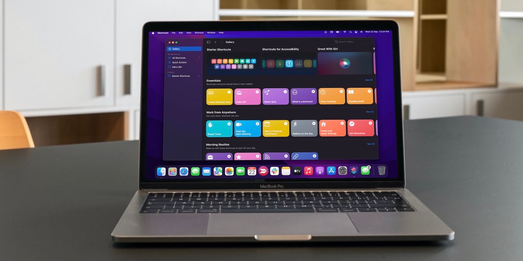 تطبيق Shortcuts قيد التشغيل على جهاز Mac 