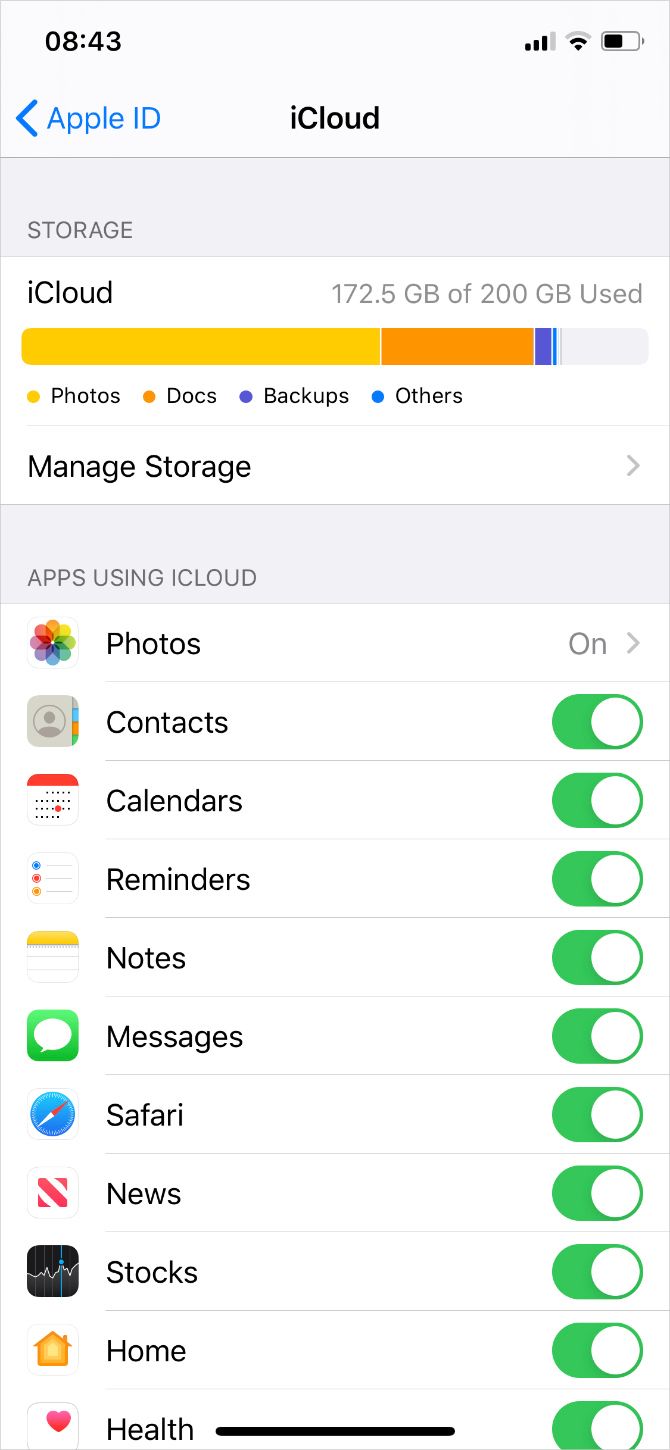 تعرض إعدادات iPhone iCloud حالة مزامنة خدمة iCloud 