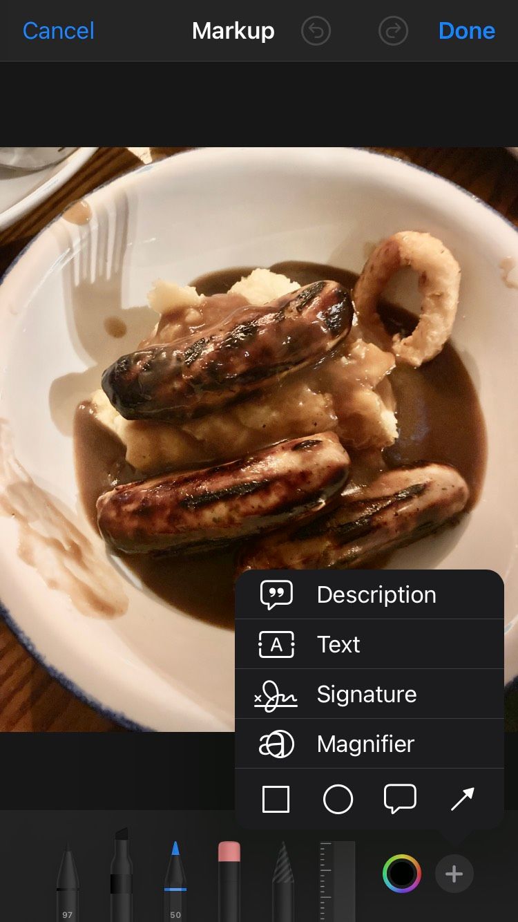 Gambar sosis dan tumbuk di bagian Markup aplikasi Apple Foto iOS