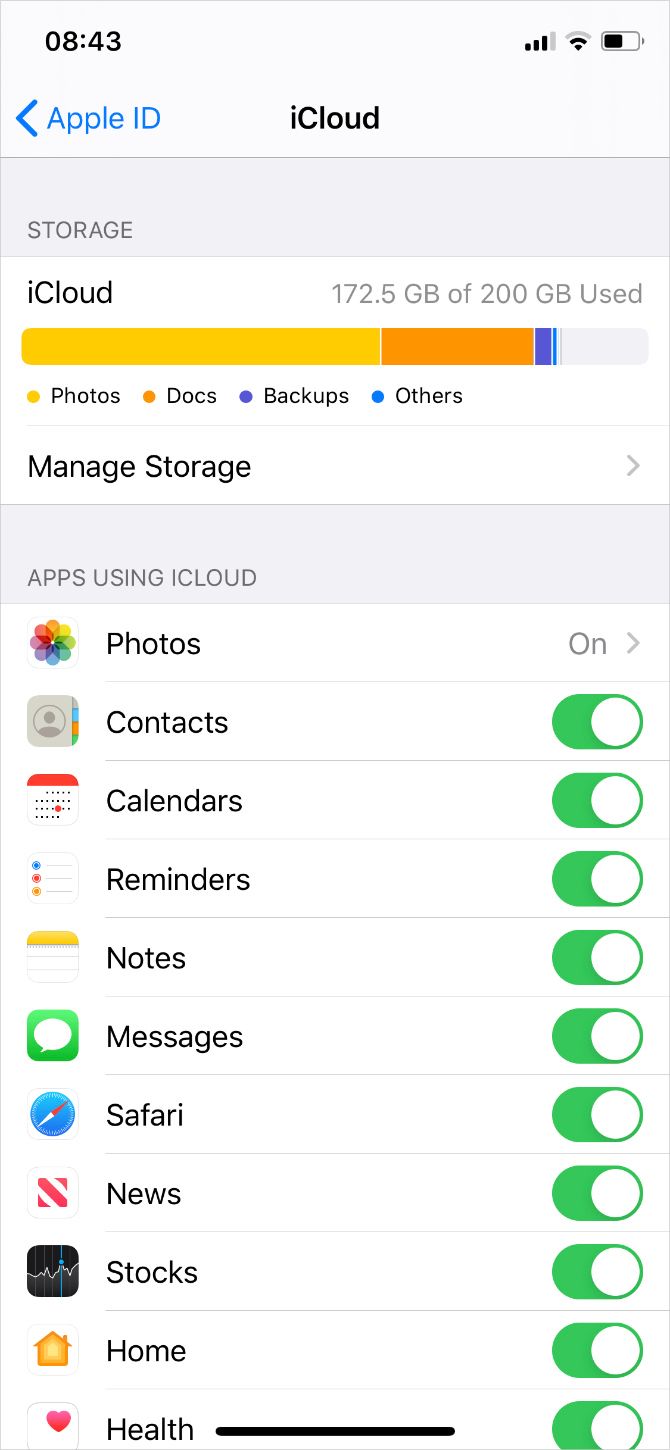 iPhone Pengaturan iCloud menampilkan status sinkronisasi layanan iCloud